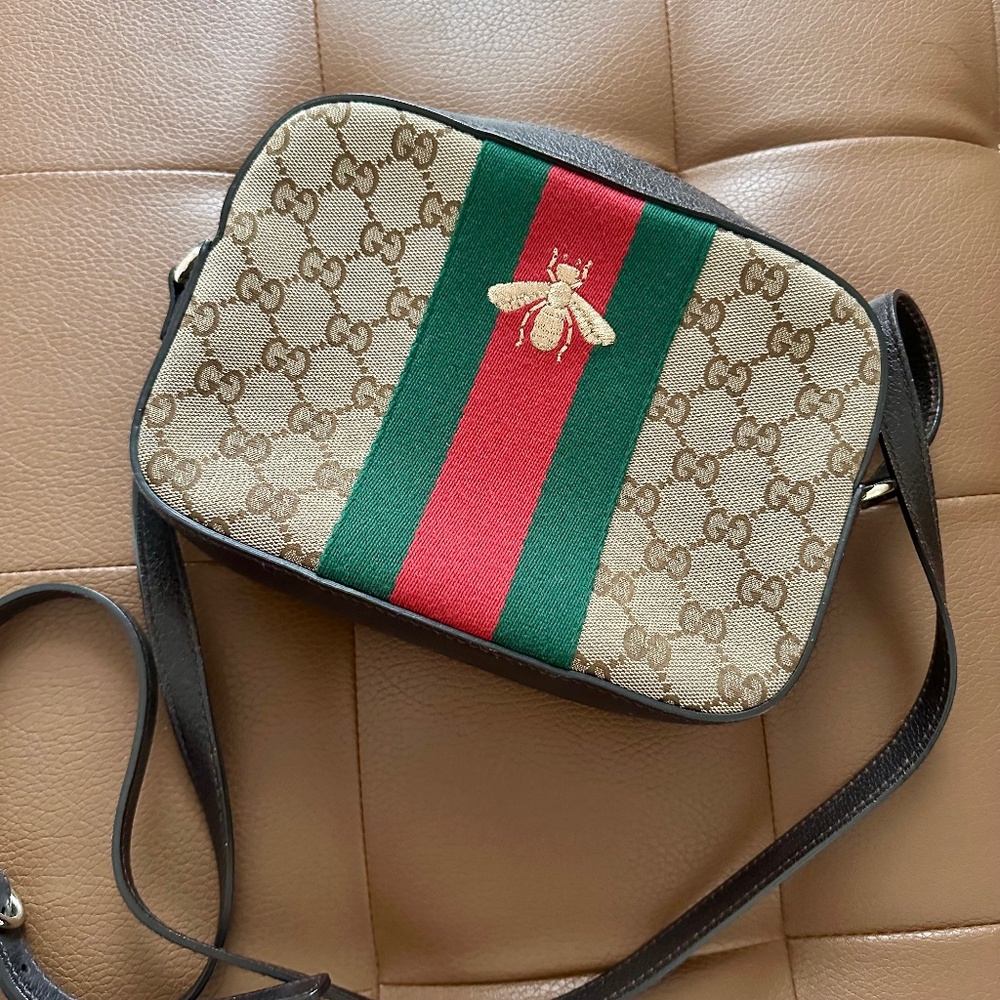 GUCCI bee camera bag | brown monogram logo crossbody purse Authentic!